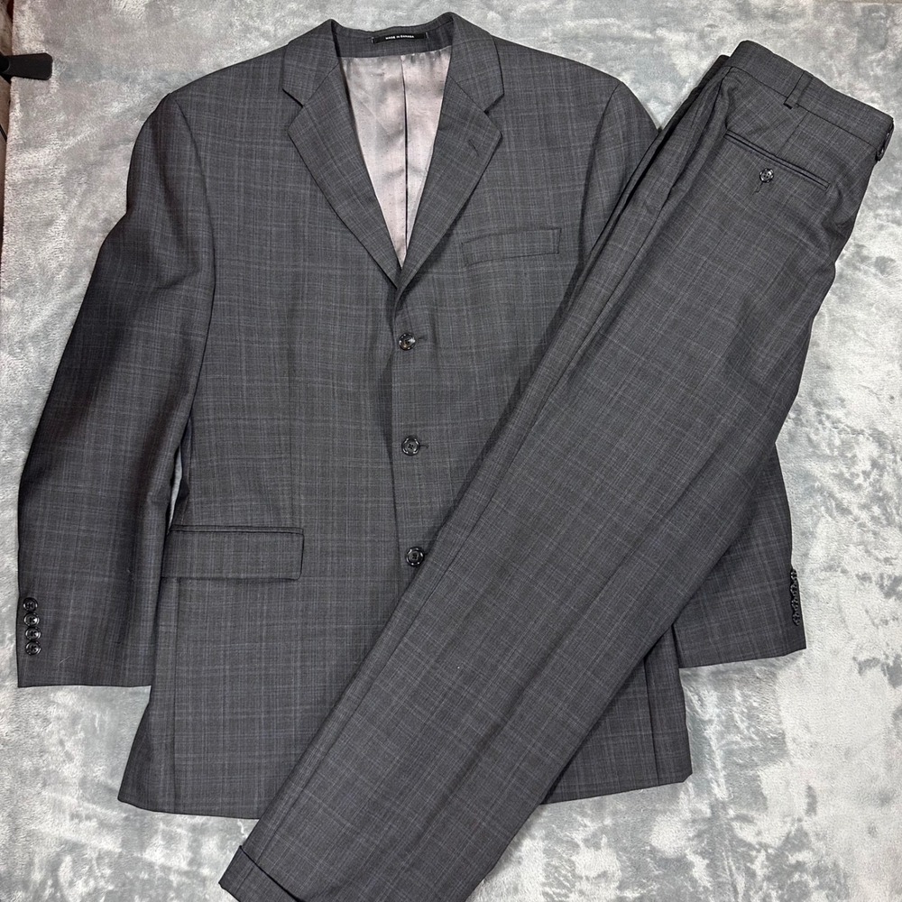 Calvin Klein Mens Grey Glen Check 100% Wool 3 Button Suit Made in Canada